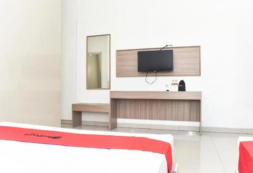 デラックスルーム, Reddoorz Near Alun Alun Wonosobo