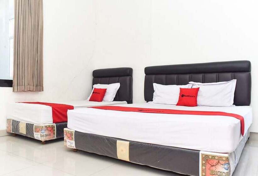 Семейный Номер, Reddoorz Near Alun Alun Wonosobo