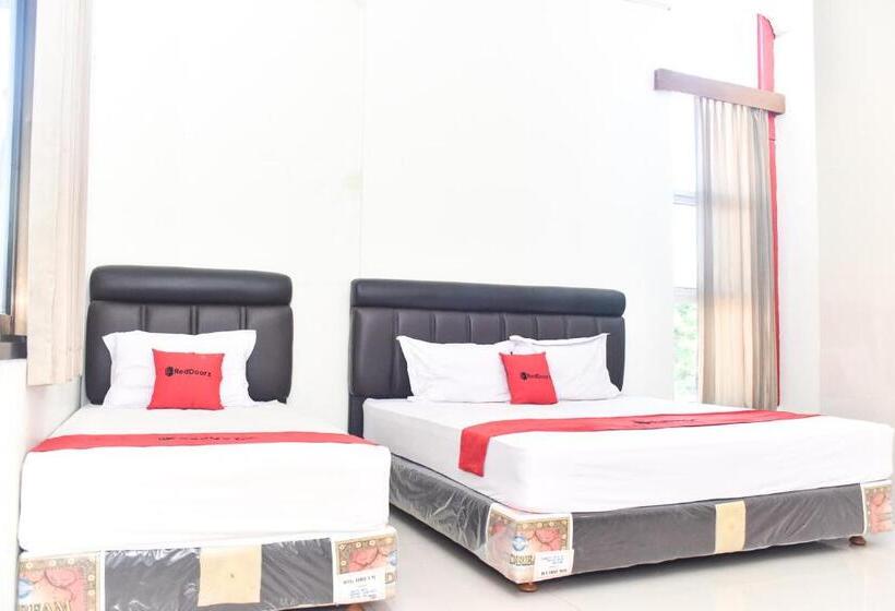 Семейный Номер, Reddoorz Near Alun Alun Wonosobo