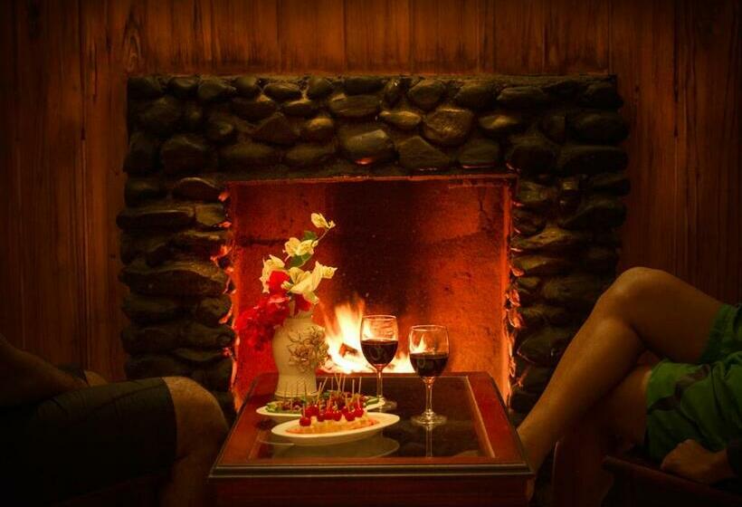 Трехместный Номер Deluxe, Misty Woods Resort