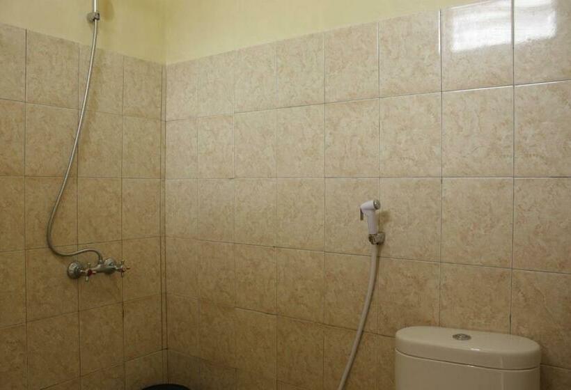 Номер Стандарт, Gokhon Guest House