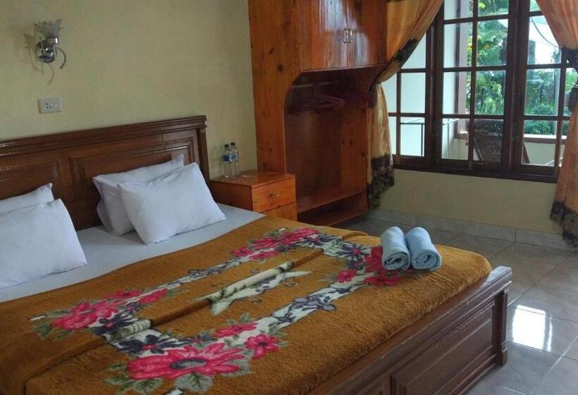 Номер Стандарт Вид на Озеро, Gokhon Guest House