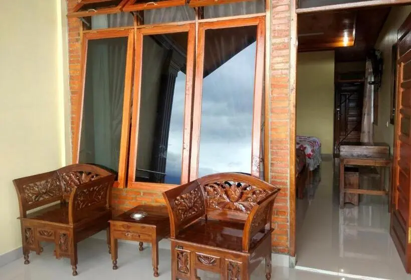 デラックストリプルルーム, Gokhon Guest House