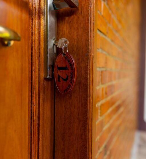 Номер Стандарт, Gokhon Guest House