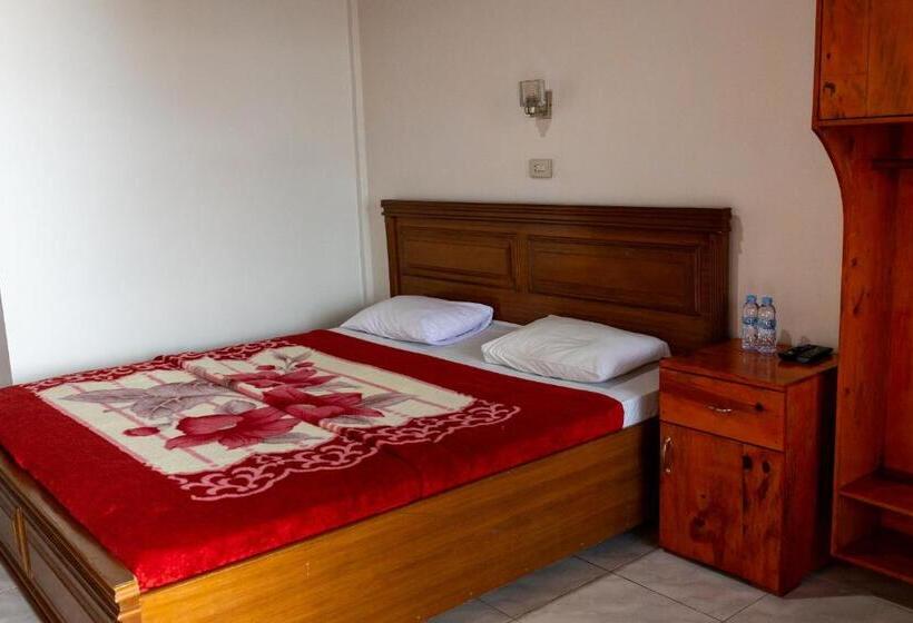 标准间带湖景, Gokhon Guest House