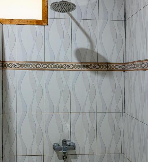 豪华三人间, Gokhon Guest House