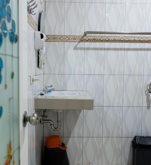 Трехместный Номер Deluxe, Gokhon Guest House