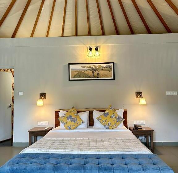 Standard Tent, Machaan Wilderness Lodge Nagarahole