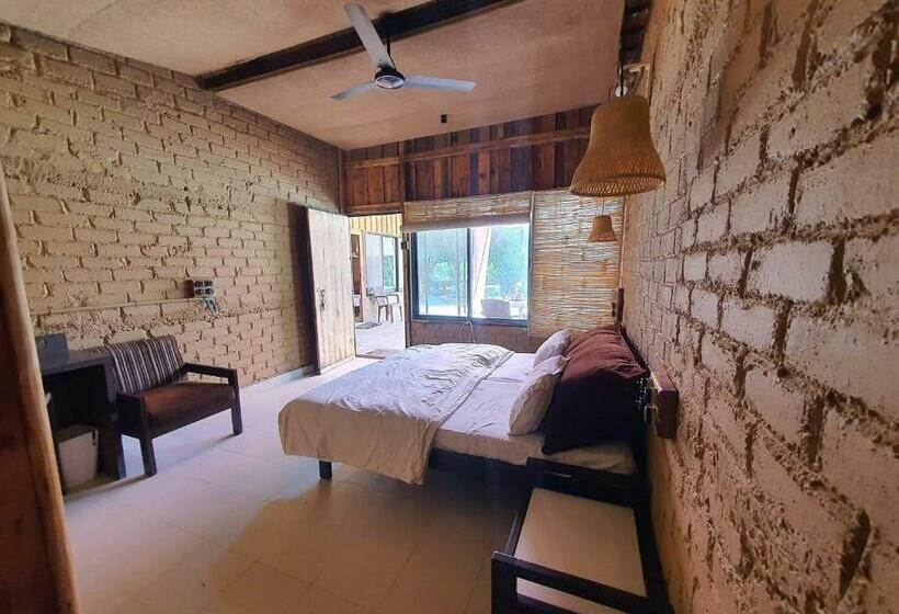 חדר סטנדרט, Sadabahar Moments   Hostel