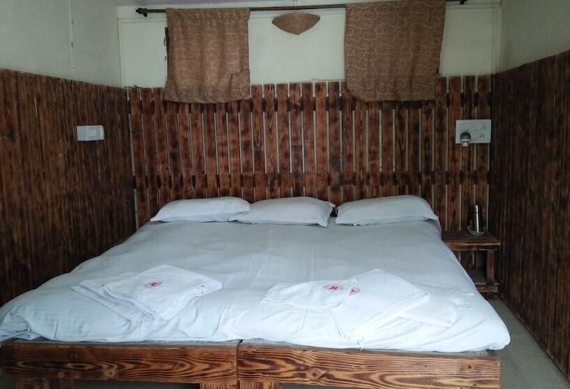 חדר סטנדרט, Sadabahar Moments   Hostel