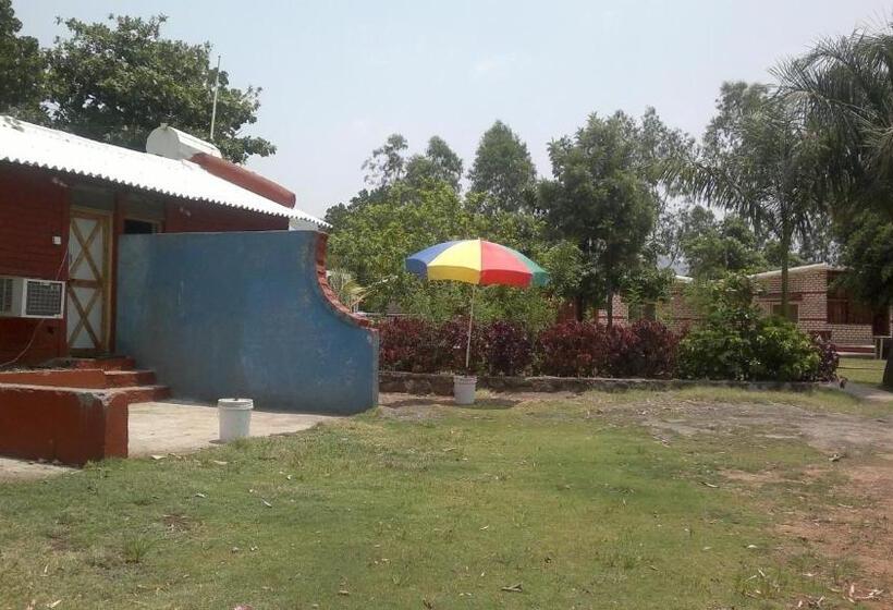 חדר סטנדרט, Sadabahar Moments   Hostel