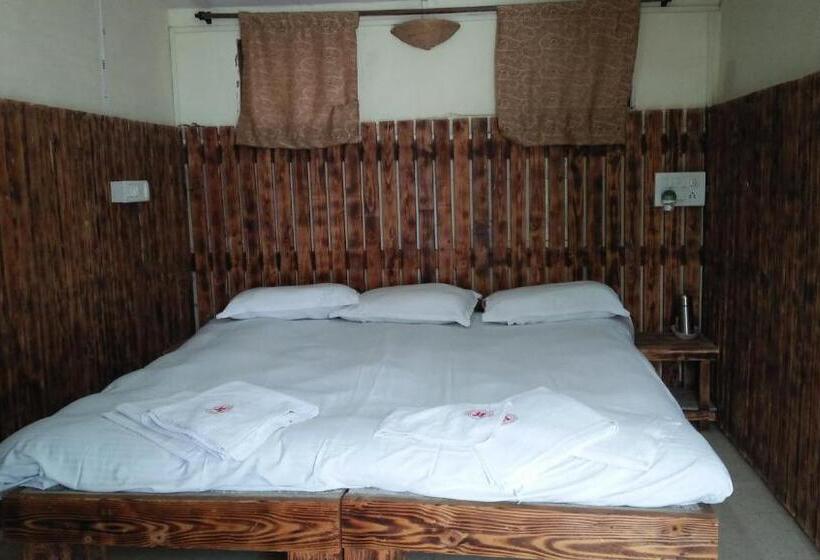 标准间, Sadabahar Moments   Hostel