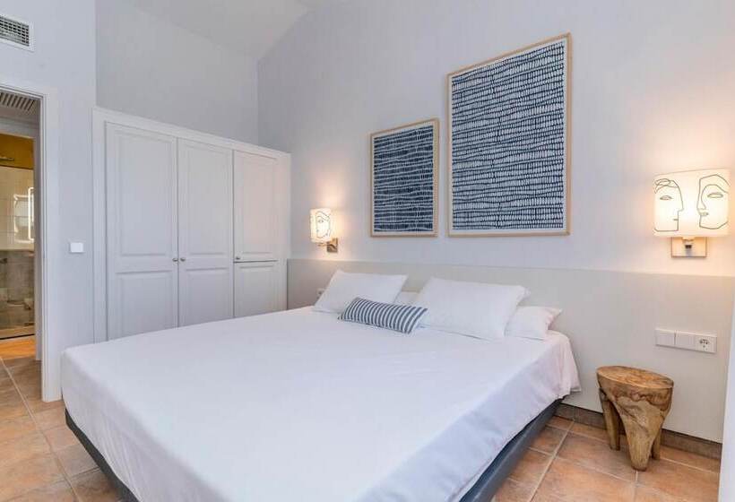 Студио Стандарт Вид на Сад, Calallonga Hotel Menorca