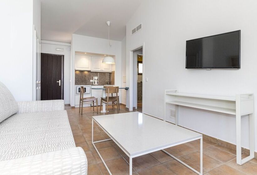 סטודיו סטנדרטי נוף לגינה, Calallonga Hotel Menorca