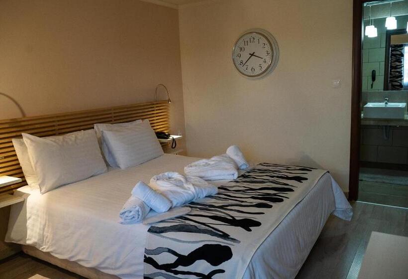 סוויטה, Antoniadis