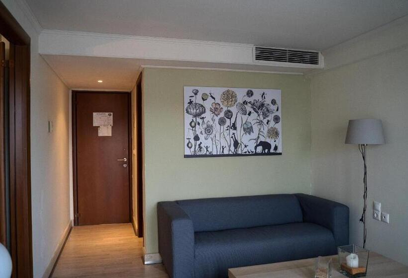 סוויטה, Antoniadis