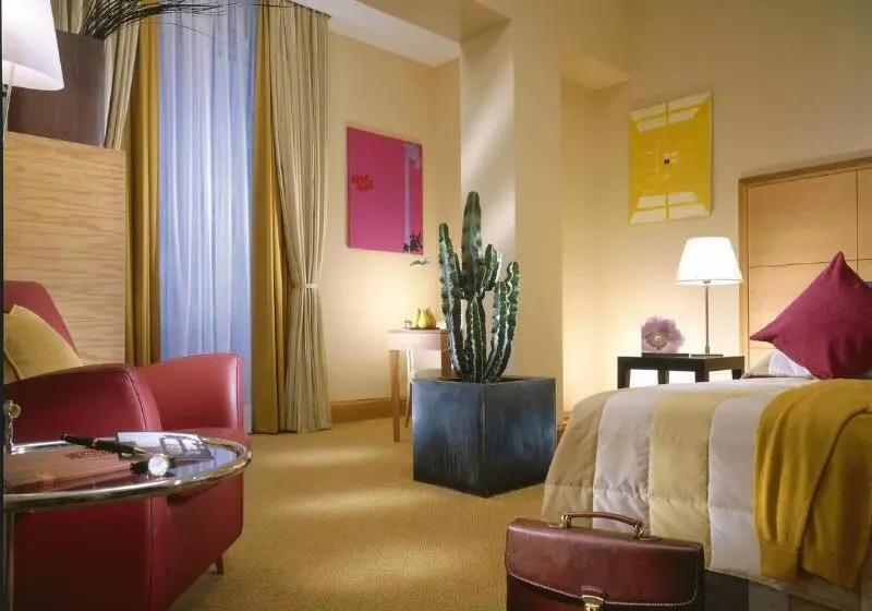 اتاق لوکس, Room Mate Collection Mia, Rome Colosseum
