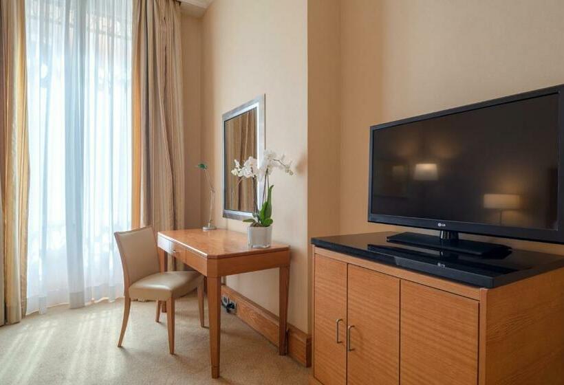 Camera Superiore, Capo D´africa – Colosseo