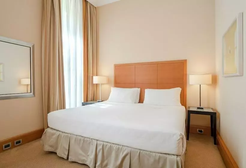 اتاق کلاسیک, Room Mate Collection Mia, Rome Colosseum