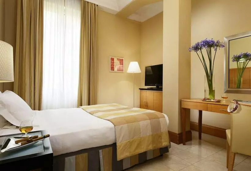 اتاق کلاسیک, Room Mate Collection Mia, Rome Colosseum