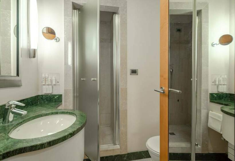 Camera Premium, Capo D´africa – Colosseo