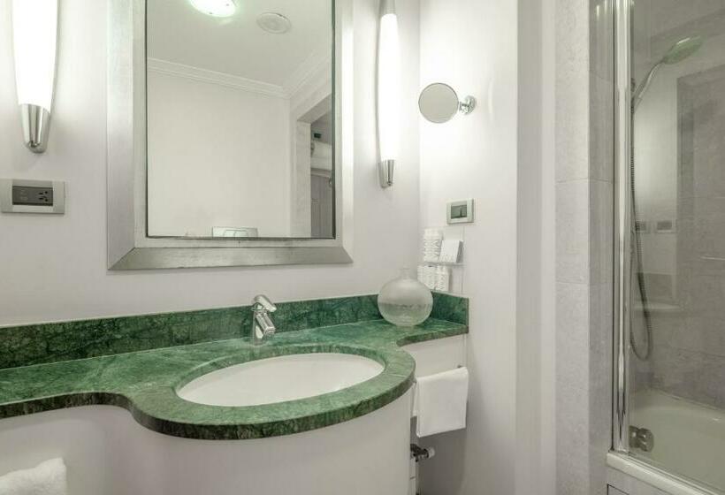 Camera Superiore, Capo D´africa – Colosseo