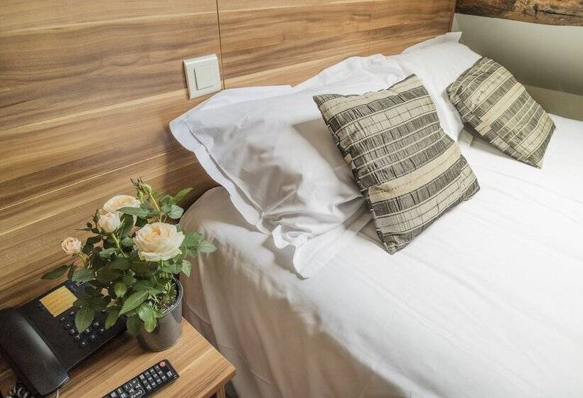 スタンダードシングルルーム, Chabrol Opera