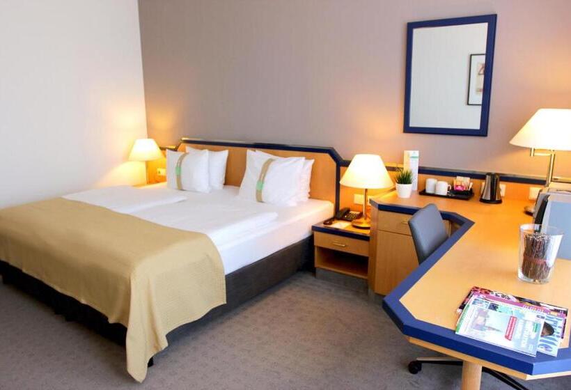 带特大床的标准间, Hi Hotel International Hamburg