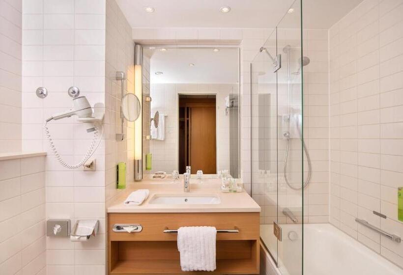 高级寓所标准房间, Hi Hotel International Hamburg