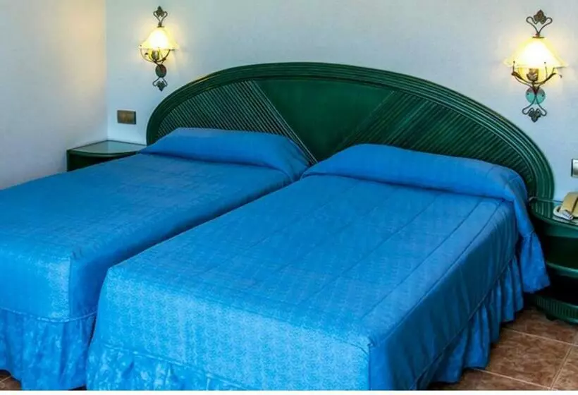 اتاق اساندارد با چشم‌انداز جانبی به دریا, Kaktus Hotel Kaktus Albir
