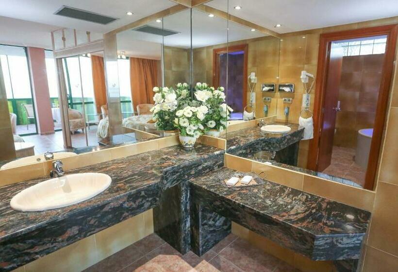 סוויטת ג'וניור דלוקס, Kaktus Hotel Kaktus Albir