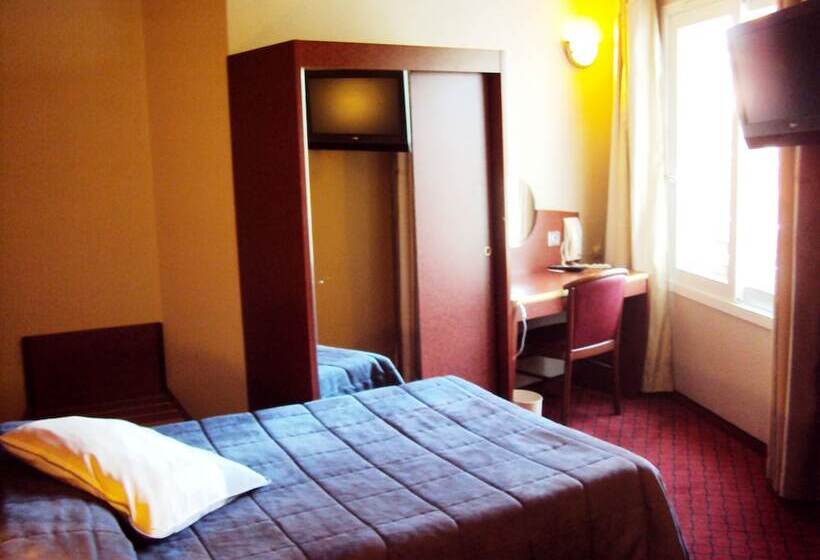 اتاق استاندارد یک نفره, La Solitude