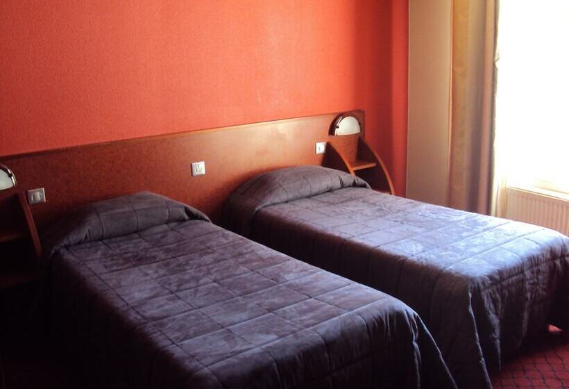 اتاق استاندارد, La Solitude