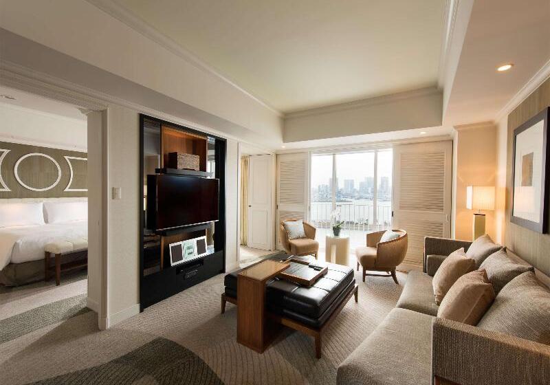 اتاق استاندارد چهار تخته, La Solitude