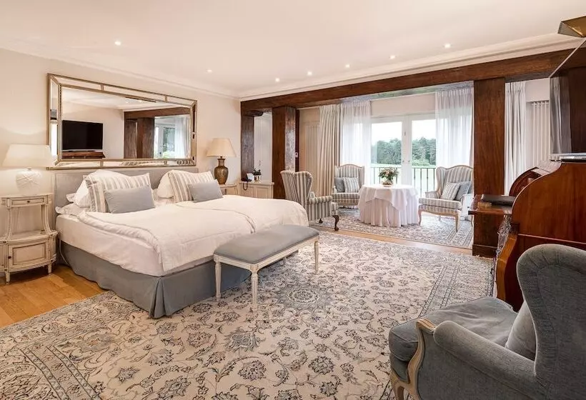سوییت لوکس, Manoir Du Dragon