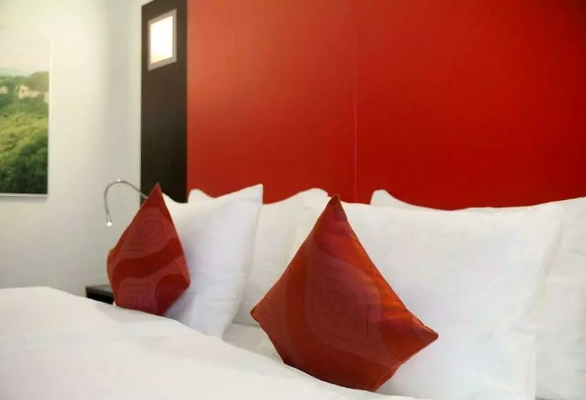 اتاق استاندارد با تخت بزرگ, Ramada Encore By Wyndham Geneva