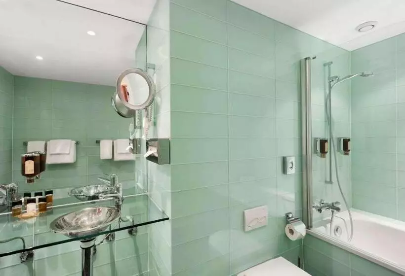 سوئیت با تخت بزرگ, Ramada Encore By Wyndham Geneva