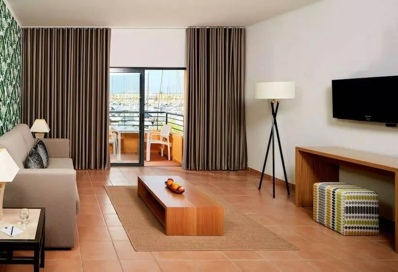 テラス付き１ベッドルームアパートメント, NH Marina Portimao Resort