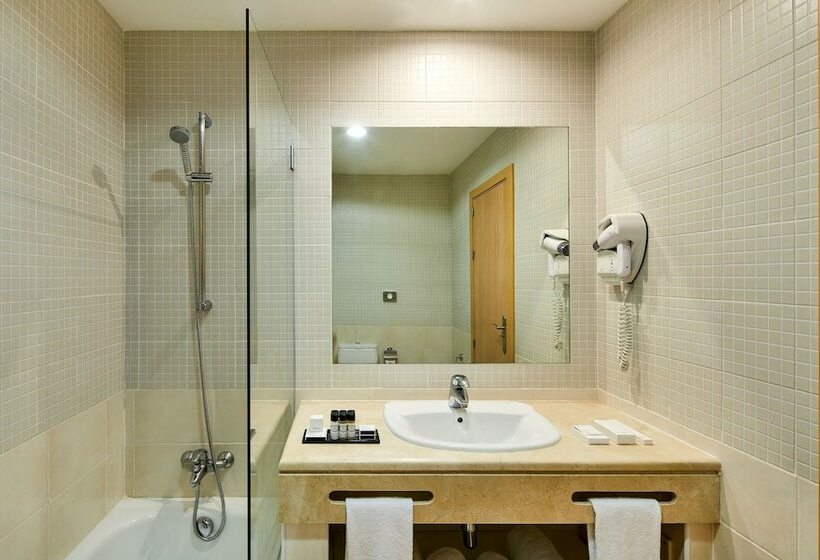 Апартаменты 1 Спальня с Террасой, NH Marina Portimao Resort