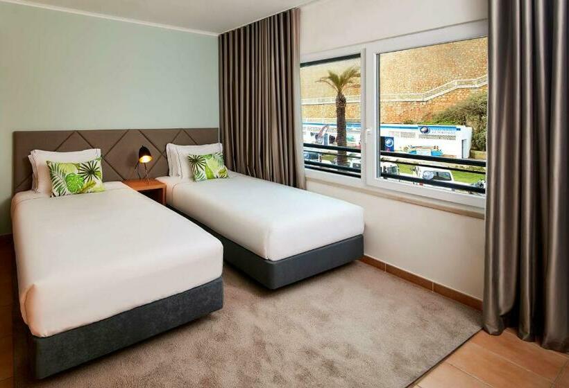 Апартаменты 2 Спальни, NH Marina Portimao Resort