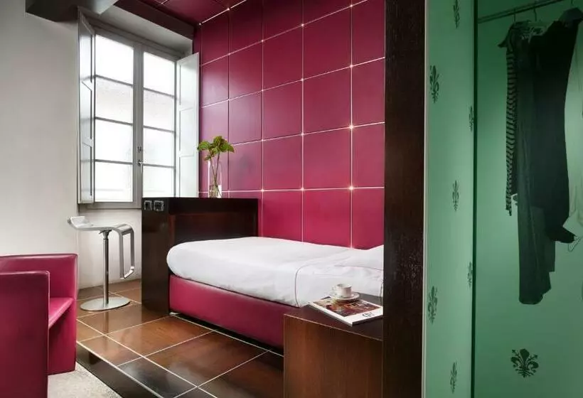 Classic Yhden Hengen Huone, Unahotels Vittoria Firenze