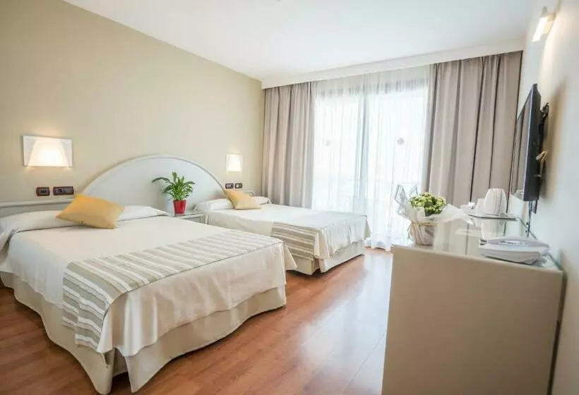 اتاق خانوادگی, Gran Hotel Costa del Sol