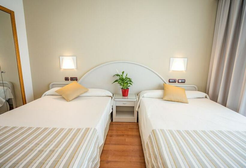 家庭间, Gran Hotel Costa del Sol