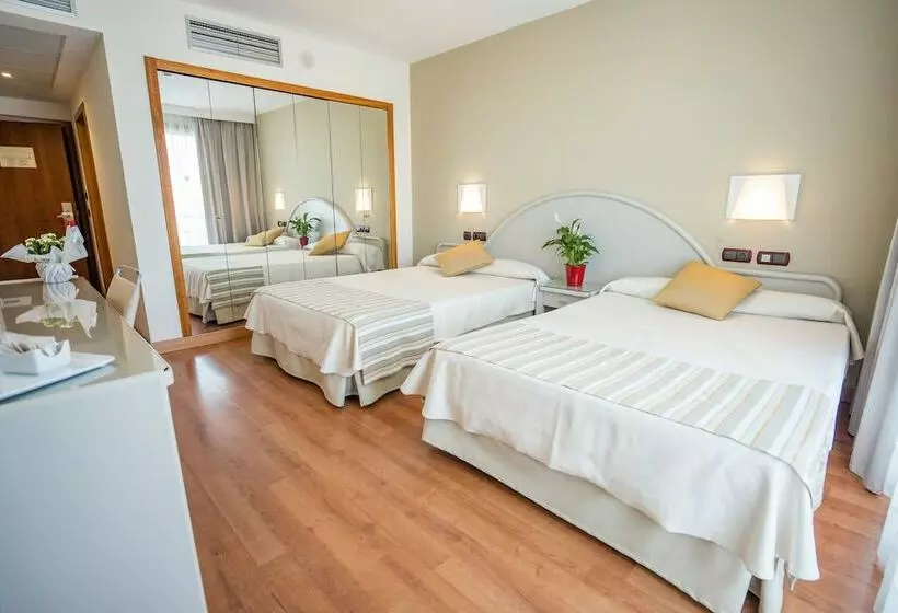 اتاق خانوادگی, Gran Hotel Costa del Sol