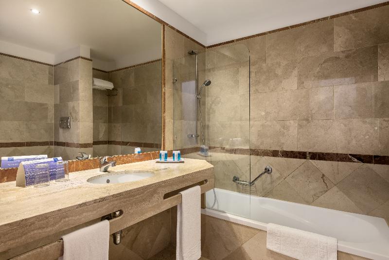 Семейный Номер, Gran Hotel Costa del Sol