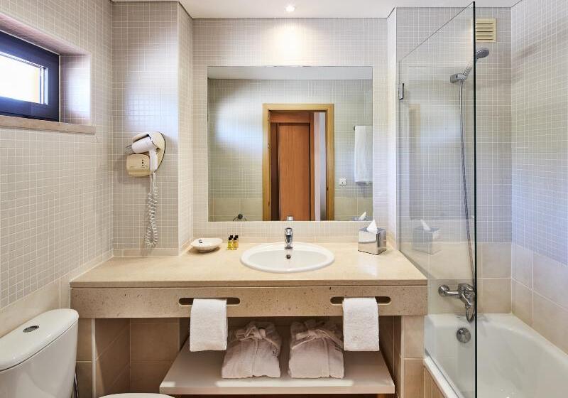 스탠다드 스튜디오, NH Marina Portimao Resort