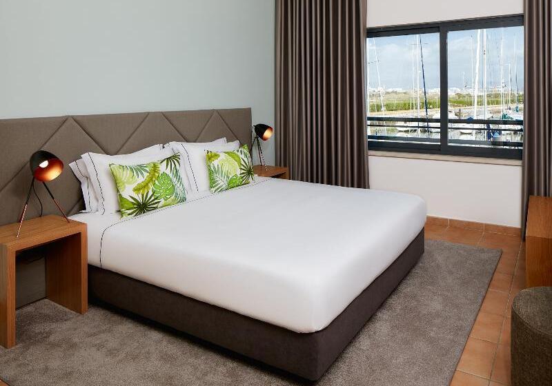 Апартаменты 1 Спальня с Террасой, NH Marina Portimao Resort