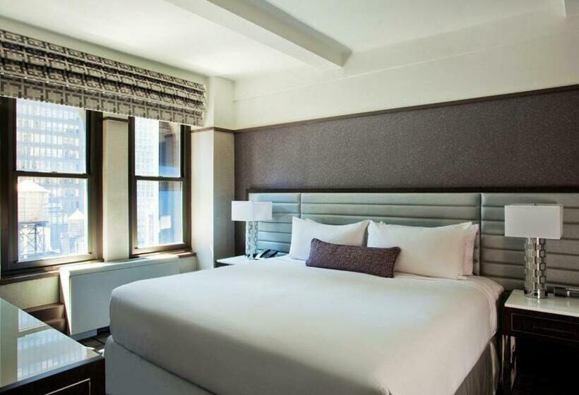 高级客房, Park Central