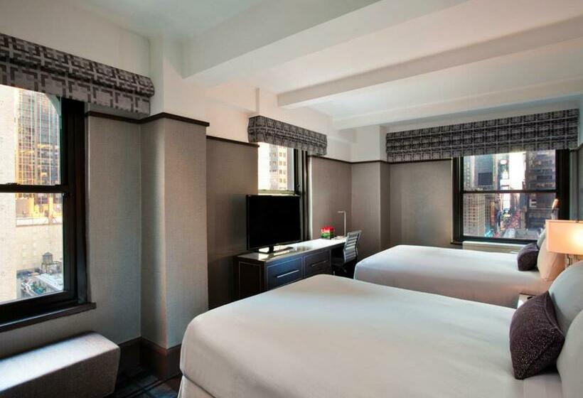 高级客房, Park Central