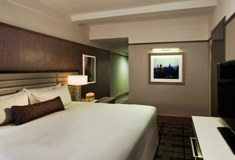 带大床的经典房间, Park Central